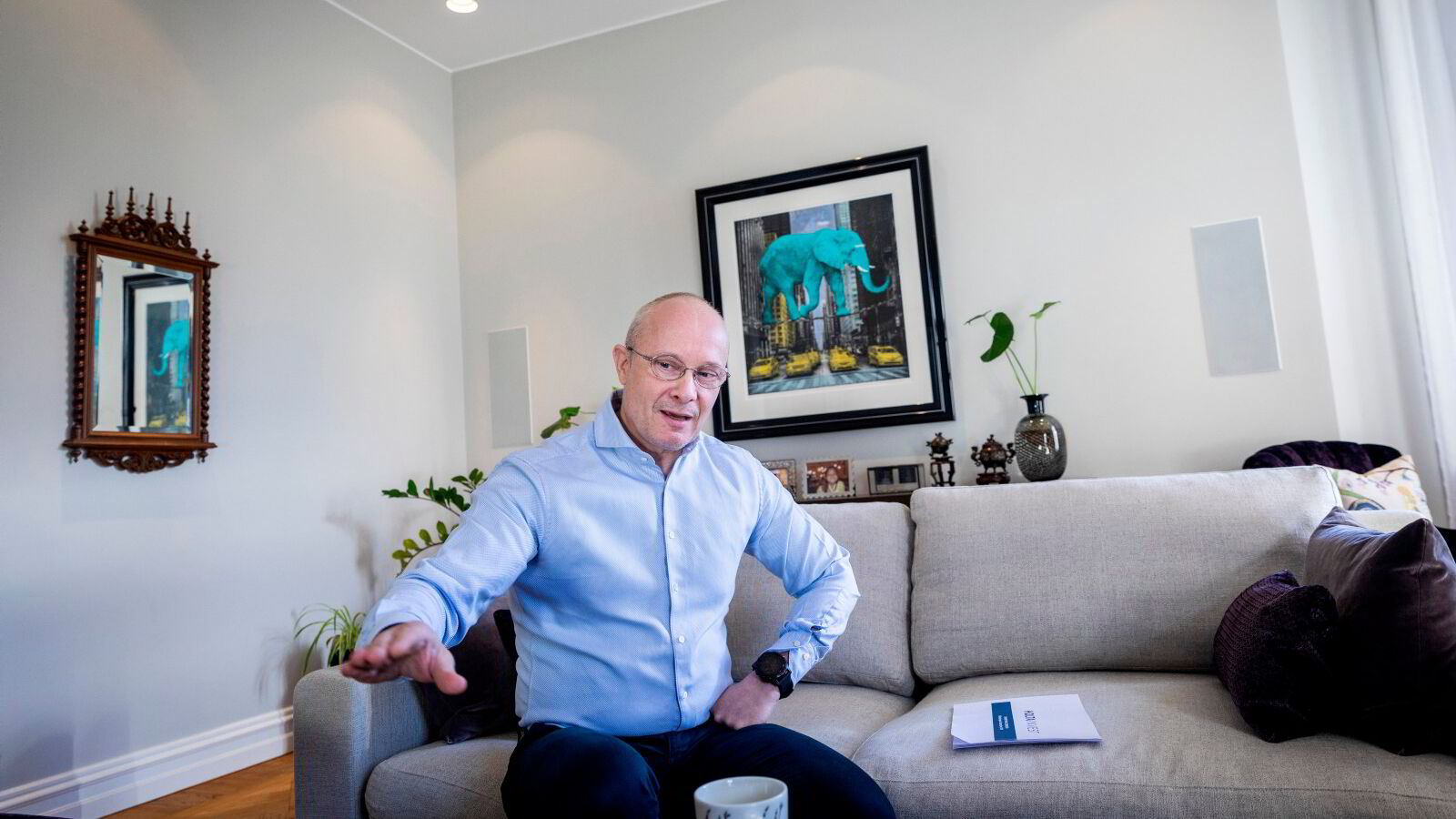 Milliardær Kjetil Holta legger ned virksomheten i Norge: – Det blir feil å bygge videre en organisasjon i Norge som ikke har annet enn en far med norsk pass