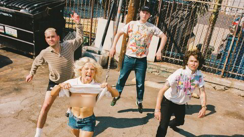 Amy Taylor har intet å skjule på det tredje albumet fra den australske rockesensasjonen Amyl and The Sniffers.