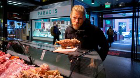 Tankevekkeren. Iblant må man faktisk provosere, mener dyreaktivist og veganer Samuel Rostøl. Han tror ikke veganernes mål bør være å bli bedre likt, men i stedet å få folk til å tenke.
