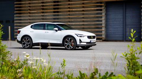 Polestar 2 har et gjennomført design, det samme er opplevelsen av bilen ute på veien.