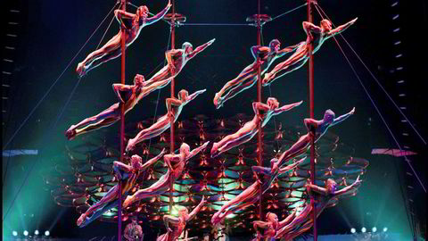 Høyt og lavt. Cirque du Soleils hyperestetiske akrobatikk, her fra forestilling «Saltimbanco» i Paris i 2011.