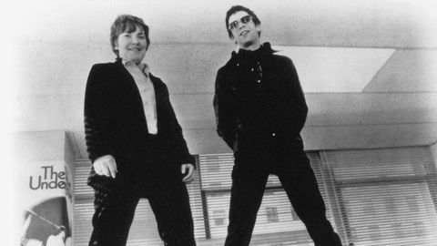 Førstefireren. The Velvet Underground før Nico kom inn i bildet. Med klokken øverst fra venstre: Maureen Tucker, Lou Reed, Sterling Morrison og John Cale.