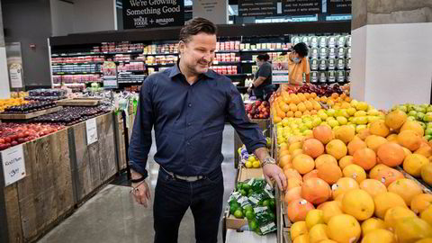 Inne på supermarkedet til Whole Foods, eid av Amazon, er Are Traasdahl tett på varene som innen få år skal distribueres gjennom et helt nytt system fra it-selskapet Crisp, der Traasdahl selv er største eier. Ideen er at bransjen skal bestille mer riktig, og hindre matsvinn.