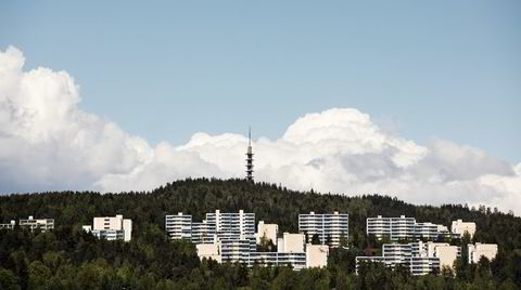 Team Romsås. Alex Christiansen (1925–2010) ledet tidlig i 1970-årene det såkalte Romsåsteamet, arkitektene som sto for utbyggingen av 2600 leiligheter i den nye drabantbyen mellom Trondheimsveien og Lillomarka i Oslo.