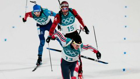 Tarjei Bø i aksjon på 10 km sprint skiskyting i Alpensia Biathlon Centre under vinter-OL i Pyeongchang.