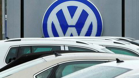 I april fikk Volkswagen ordre om å betale 2,8 milliarder dollar i USA for å ha jukset med utslipp.