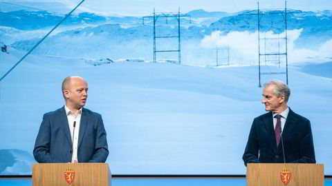 Finansminister Trygve Slagsvold Vedum (Sp) og statsminister Jonas Gahr Støre (Ap). Begge er partiledere.