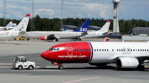 Flyselskapene sliter med å refundere alle billettene etter kansellerte flyvninger. Nå risikerer de bøter. Foto: Vidar Ruud / NTB