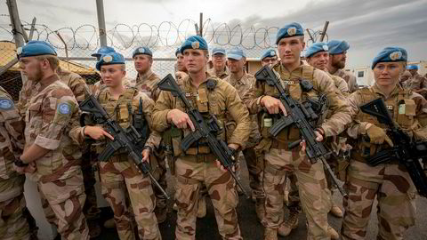 Norske FN-soldater på post i Bamako, Mali. Norge bør være sterk stemme for fredsbevarende operasjoner i kampen om et sete i FNs sikkerhetsråd, mener artikkelforfatterne.