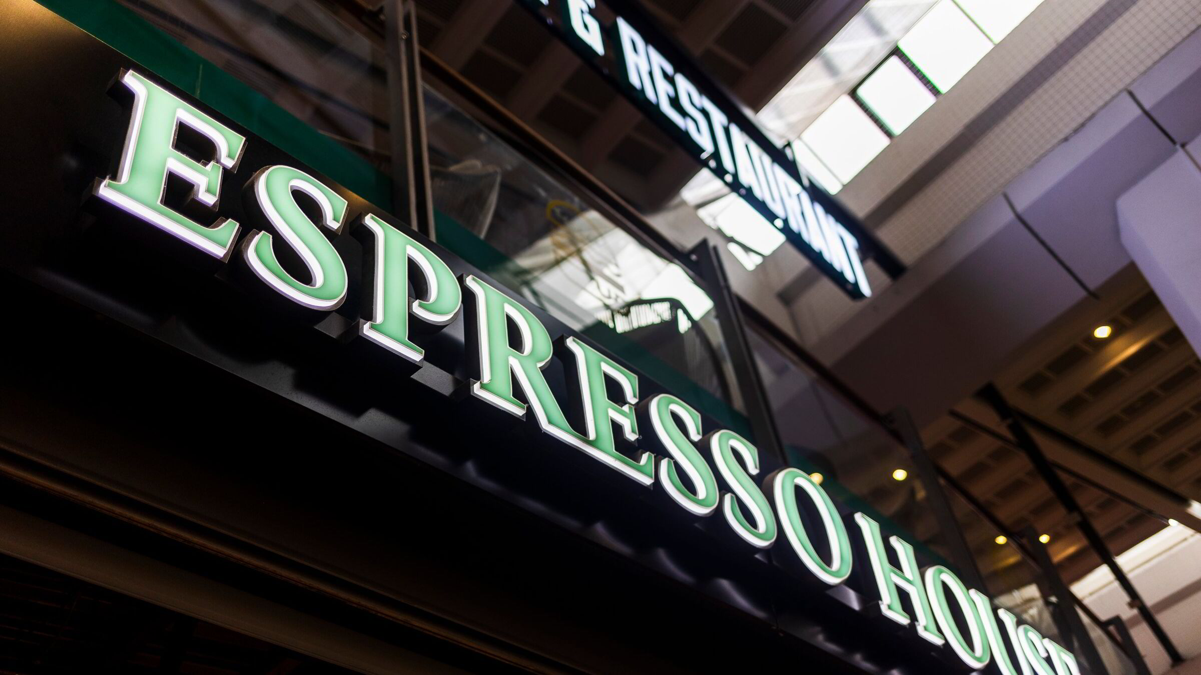 Espresso House lovet opprydning – innrømmer mer lønnsrot