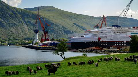 Kleven Verft har slitt i mange år. Det siste store oppdraget var bygging av MS Fridtjof Nansen for Hurtigruten. Nå overtar nye eiere etter konkursen tidligere i sommer.