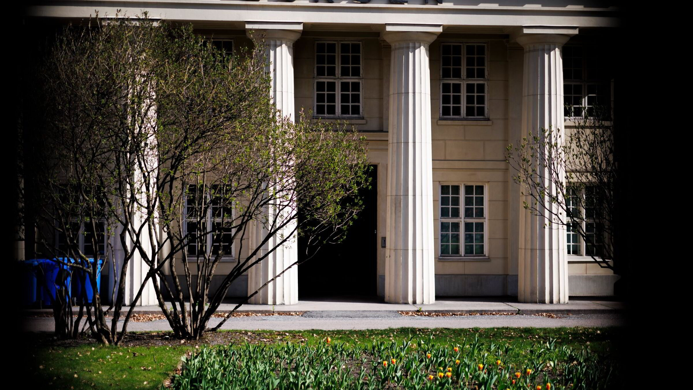 Oslo Børs kryper litt opp fra start – lakseselskaper faller