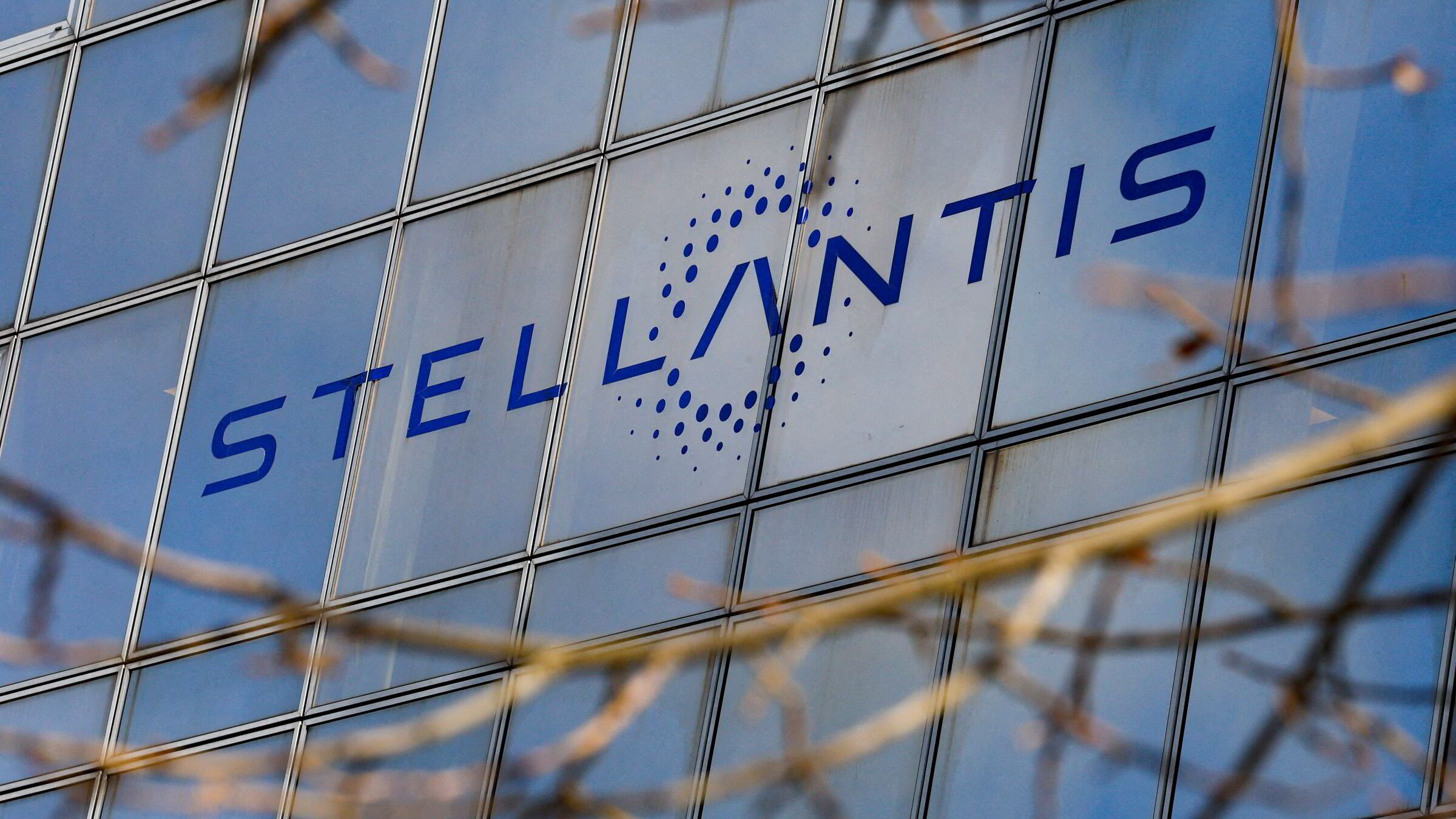 Stellantis varsler milliardsmell på grunn av toll
