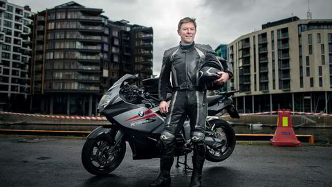 Stemningen var høy da motorsykkelentusiast og seriegründer Roar Tessem ble hentet inn for å starte et nytt oljeselskap for investeringsselskapet Hitecvision. Her er han på Aker Brygge i Oslo.