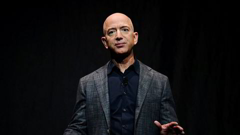 Amazon har rettet et søksmål mot det amerikanske forsvarsdepartementet, Pentagon. Amazon forventet å bli tildelt en skylagringskontrakt til en verdi på om lag 92 milliarder kroner. President Donald Trump har lenge hatt et anstrengt forhold til konsernsjef Jeff Bezos.