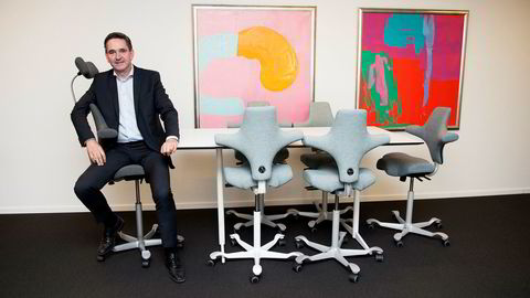 Lars Røiri, konsernsjef i Scandinavian Business Seating, kjøper nok en svensk stolprodusent og tar mål av seg å bli en av de ledende kontorstolprodusentene i verden.