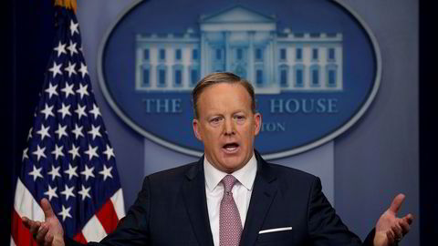 Pressetalsmann Sean Spicer holdt pressekonferanse mandag Det hvite hus.