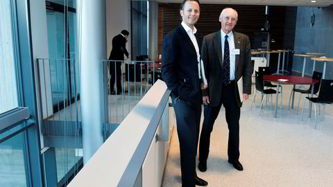 Dagens konsernsjef Thomas Wilhelmsen (45) og hans far Wilhelm Wilhelmsen (82) avbildet på BIs styrekonferanse i 2016.