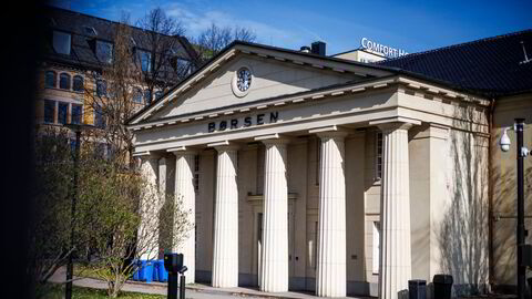 Solen skinner på investorene på Oslo Børs om dagen.