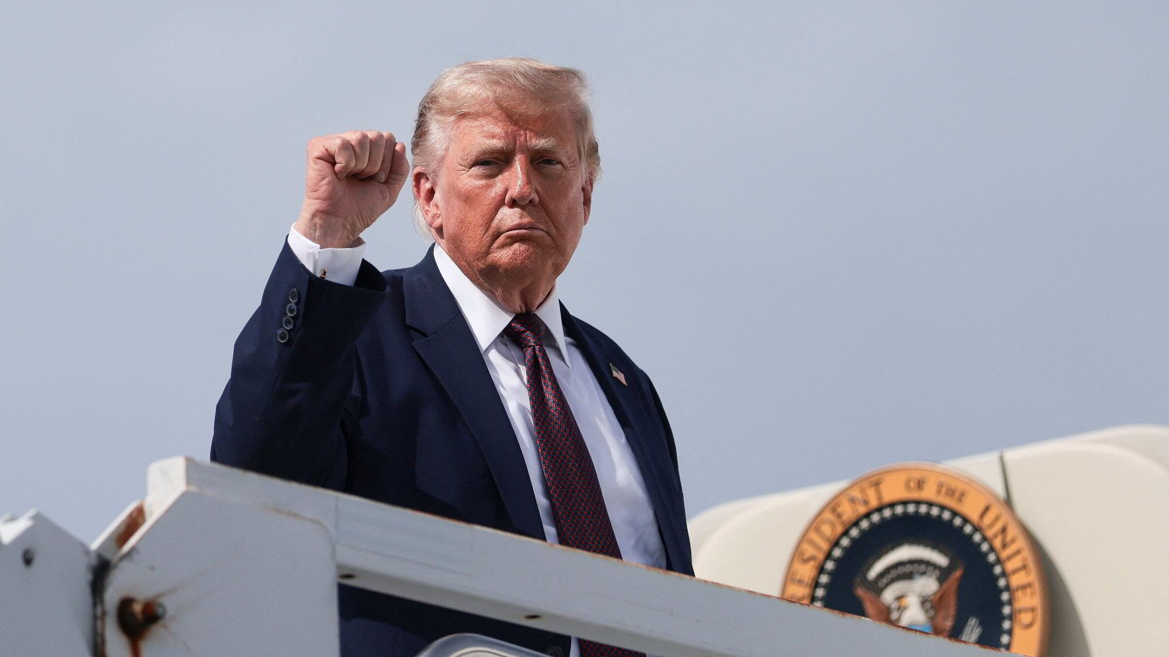 Trump sier Iran forsikrer at det ikke vil bli Hormuz-avgifter – oljeprisen faller