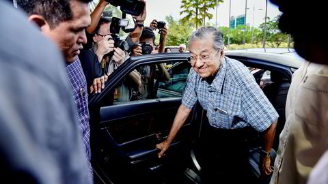Malaysias tidligere statsminister Mahathir Mohamad sparket visestatsministeren og sørget for at han ble fengslet for 20 år siden. Nå er de allierte og vil forsøke å vinne valget i år. 92-årige Mohamad er opposisjonens statsministerkandidat.