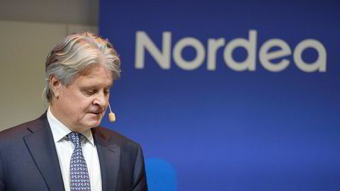 Konsernsjef Casper von Koskull i Nordea er i ferd med å forme et nytt Nordea, men de Nordea vil ikke kommentere Bloombergs opplysninger om at Nordea vil selge private banking-enheten i Luxembourg.