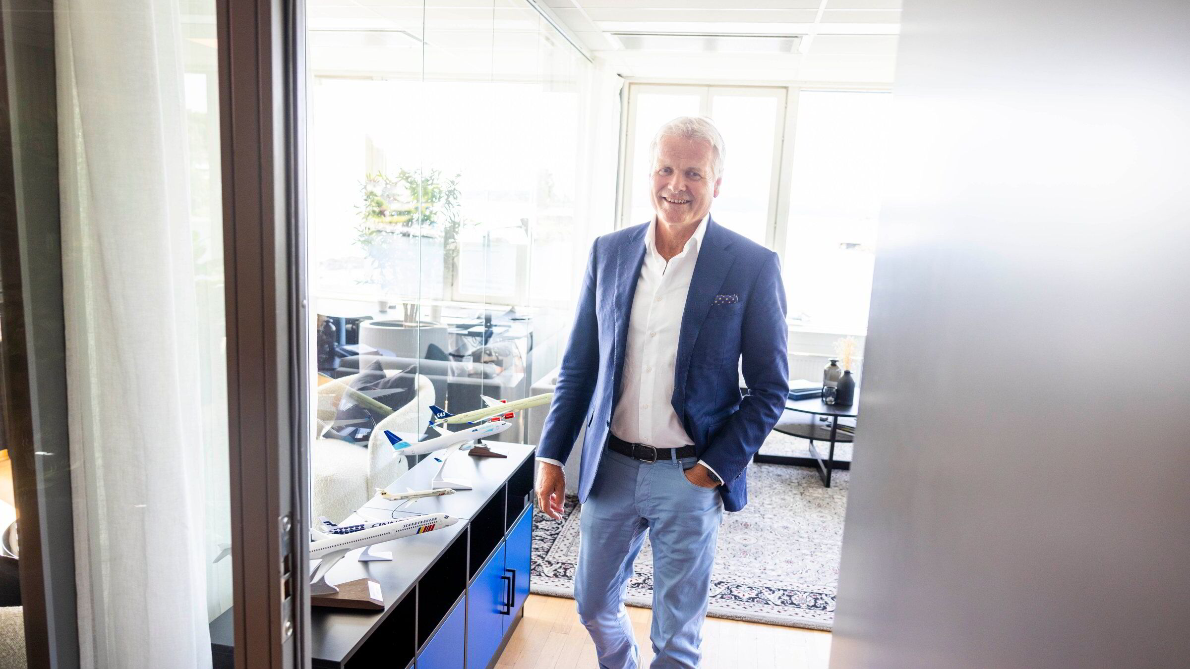 Espen Høiby tar av med bemanning i Asia – og vurderer charterfly