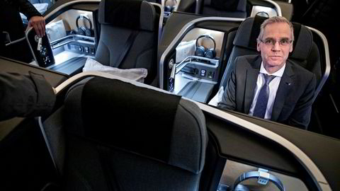 SAS-sjef Rickard Gustafson satser tungt på bestilling av nye fly, og vil bestille mindre jetfly til et eget datterselskap. Her fra innvielsen av langdistanseflyet Airbus A350 i København før jul i fjor.