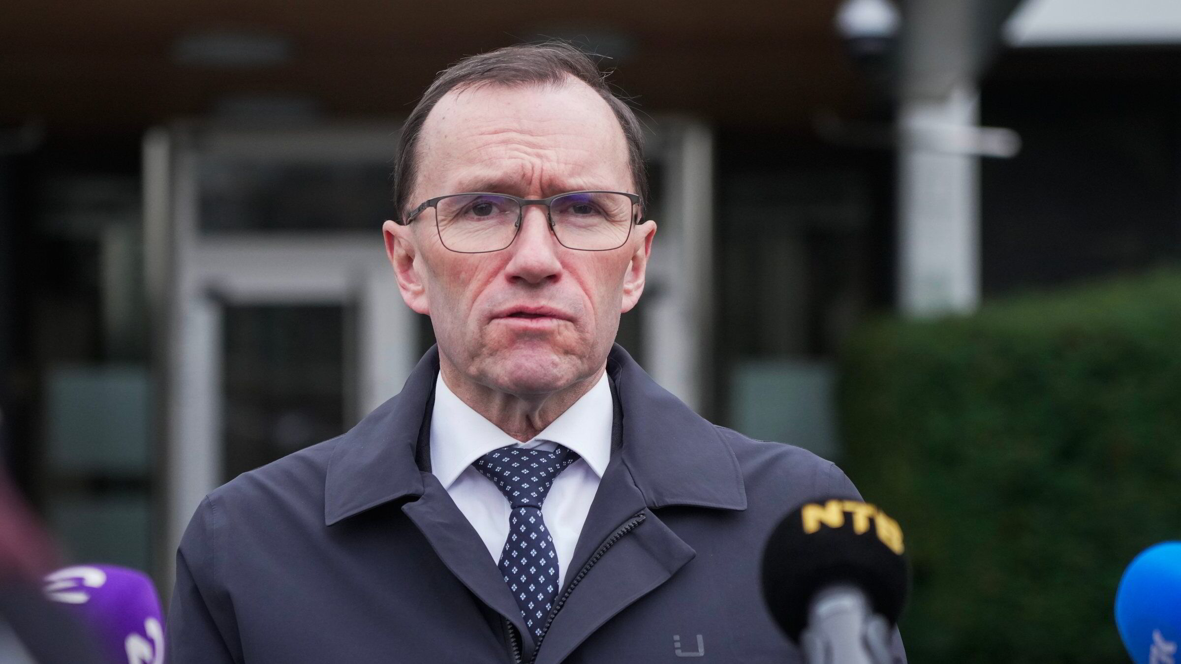 Barth Eide ser likhetstrekk med invasjonen av Irak