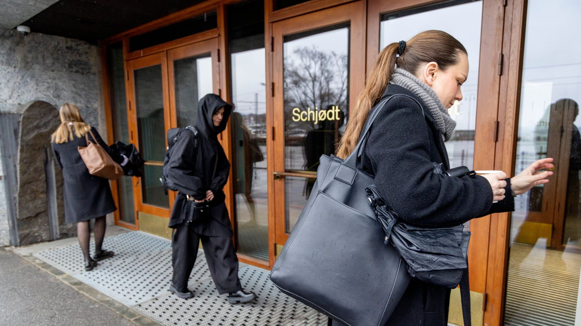 Her går tilsynet inn dørene hos Schjødt