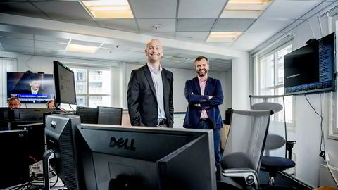Morten A. Lindeman (til venstre) og Kristian Nesbak har skapt en pengemaskin på salg av aksjekurser i realtid. Fredag noterer de Infront på Oslo Børs.