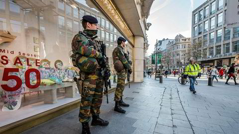 Terrorsiktelsen mot mannen som kjørte inn i en gågate i Antwerpen i mars, er trukket tilbake. Foto: AP / NTB scanpix