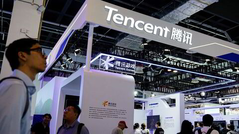 Kinas største teknologiselskap, Tencent, har lagt bak seg sitt sterkeste kvartal på over tre år. Selskapet har hamstret avanserte databrikker for å trene opp KI-modeller .