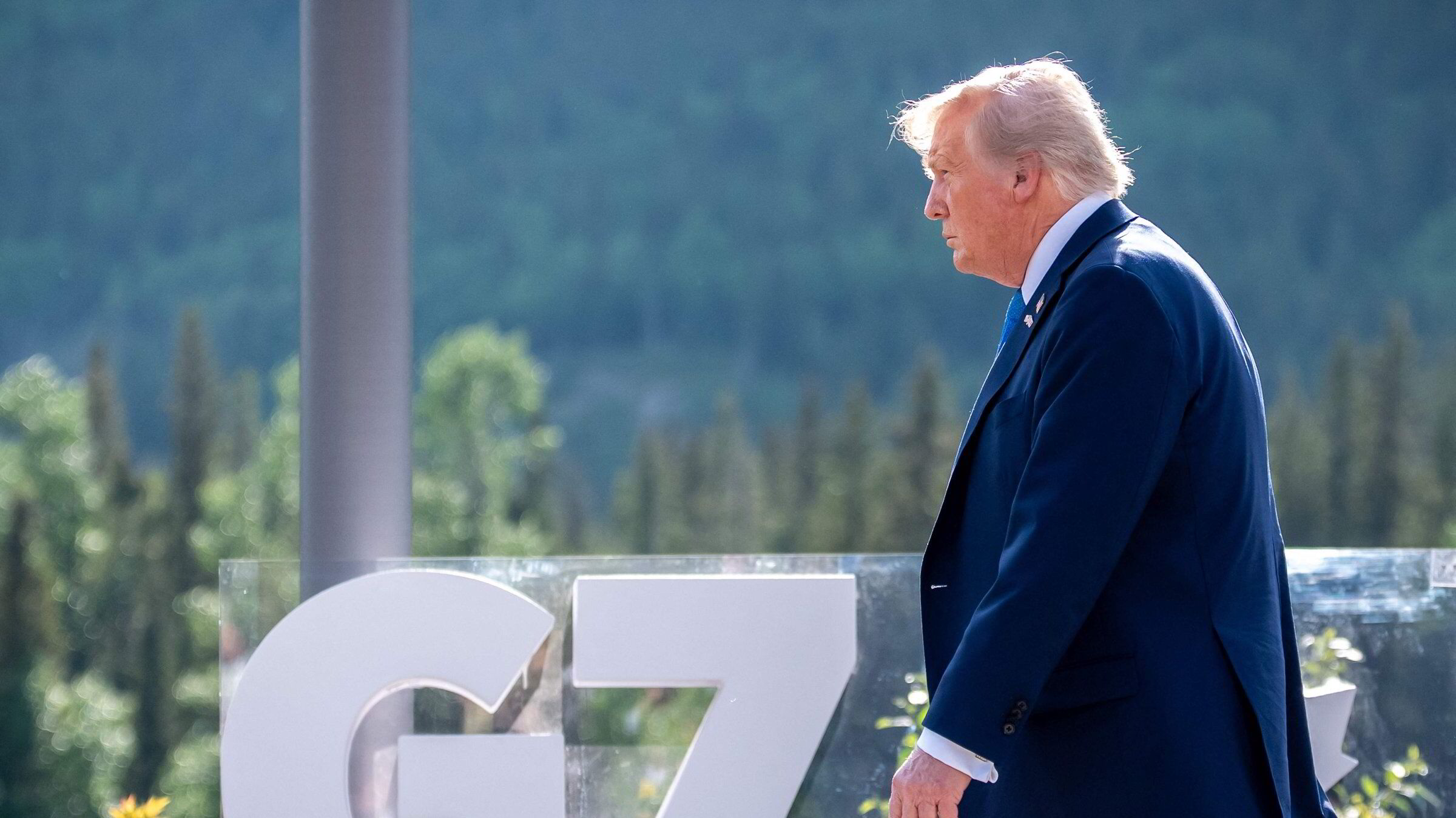 Trump forlot G7-toppmøte før tiden: – Så snart jeg drar herfra, skal vi foreta oss noe