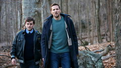 Skuespillerne Benjamin Helstad og Tobias Santelmann har to av hovedrollene i den nye TV 2-serien «Grenseland».