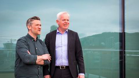 Thor-Christian Haugland, konserndirektør kommunikasjon i SR-Bank (t.h.) og David Baum, leder for SR-Banks teknologiinvesteringer