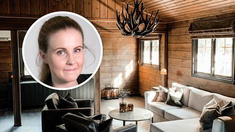 Karoline Wahl-Westreng (29) og samboeren har kjøpt hytte for første gang. Rekordmange har gjort som samboerparet og kjøpt hytte i år. Spesielt i sommermånedene har det vært stor pågang i hyttemarkedet viser fersk statistikk fra Eiendom Norge.