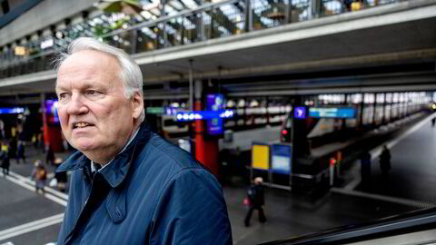 Milliardær og it-investor Jens Rugseth har flyttet til Luzern i Sveits. Ifølge ligningstallene var Rugseth oppført med en formue på 598 millioner kroner og en inntekt på 82 millioner i 2023. Den faktiske formuen hans er vesentlig høyere.