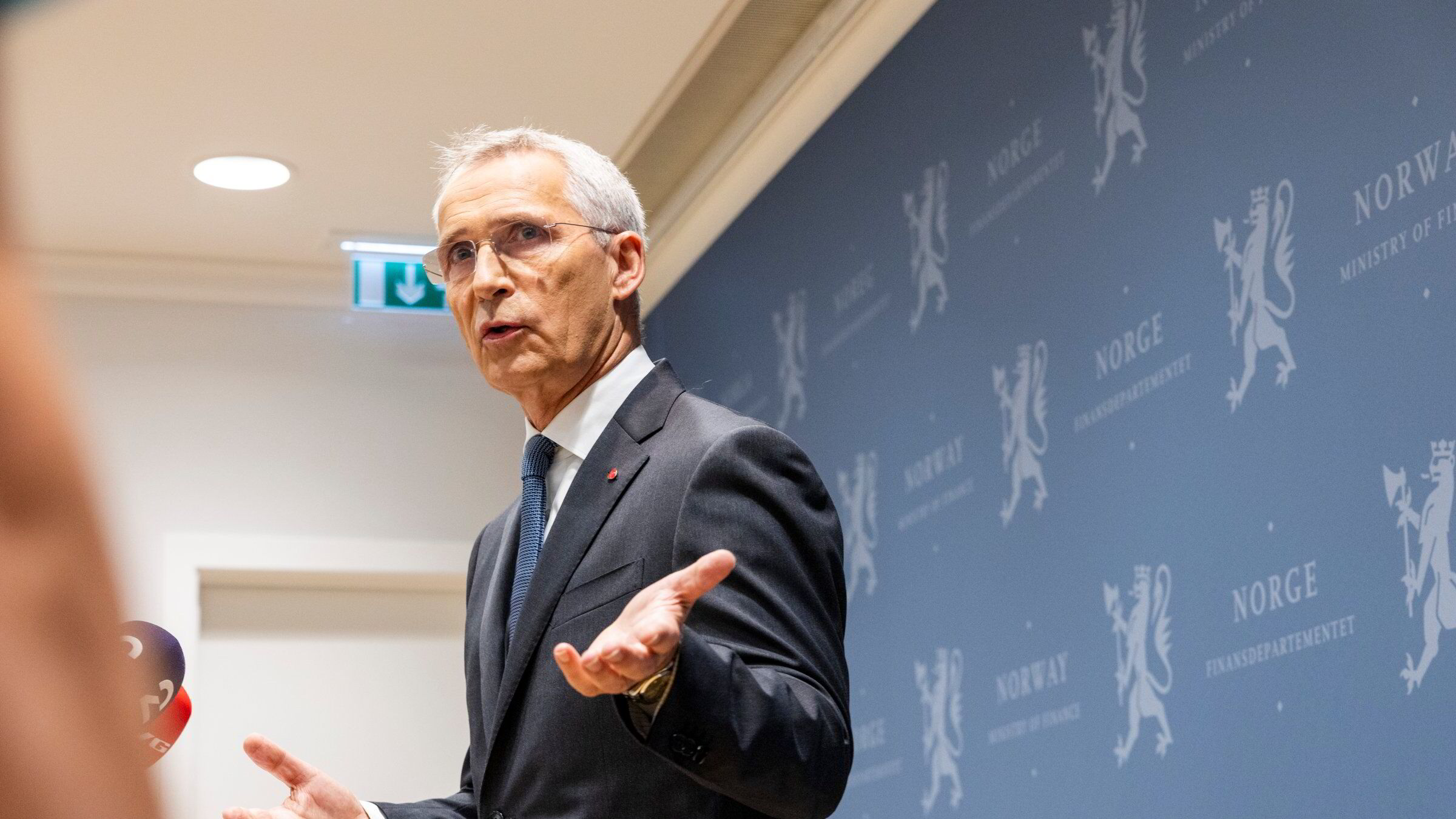 Stoltenberg varsler tiltak rundt Israel-investeringer om få dager