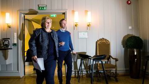 Søndag holdt Høyre-ledelsen sin andre pressekonferanse om varselskredet i partiet. Partileder Erna Solberg og generalsekretær John-Ragnar Aarset
