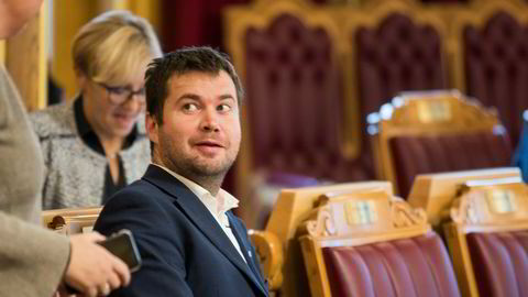 Senterpartiets stortingsrepresentant Geir Pollestad reagerer kraftig på regjeringens plan om å innføre en flat CO2-avgift også i landbruket. Foto: Berit Roald / NTB scanpix