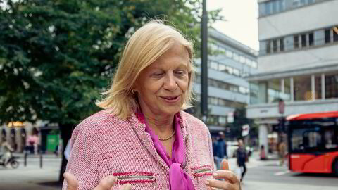 Professor og statsviter Janne Haaland Matlary er tvilende til lovligheten i Trumps Harvard-nekt for internasjonale studenter.
