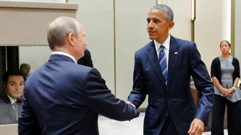 Amerikanske senatorer krever svar fra president Barack Obama om russisk hacking av den amerikanske valgkampen.