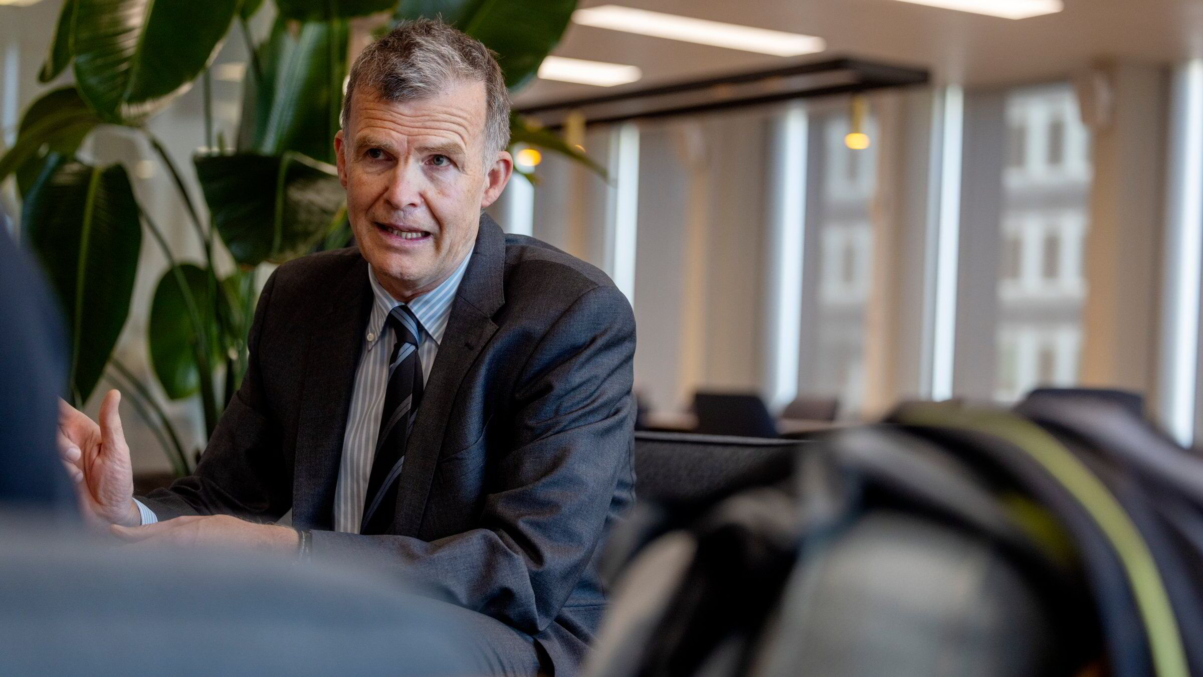 Peker på tre grunner til at oljeprisen faller