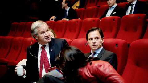 Fra venstre konsernsjef Bjørn Kjos og finansdirektør Frode Foss i Norwegian. Torsdag ble det kjent at Foss går av. Norwegian-aksjen faller mer enn åtte prosent på børsen.