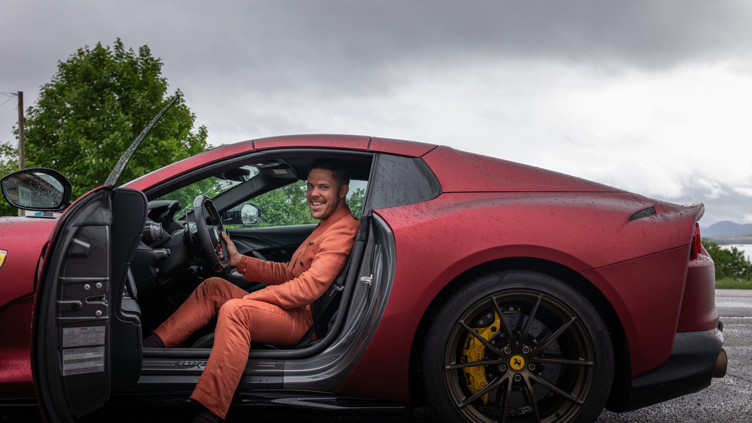 Fikk 300 millioner – kjøpte to Ferrarier med en gang: – Jeg ble så frelst