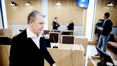 Advokat Berit Reiss-Andersen (til venstre) som representerer den tidligere regnskapssjefen i Gartnerhallen, mente aktors straffepåstand var for streng og ba om tre års fengsel for sin klient. Advokat Rasmus Dannevig Woxholt (bakerst til venstre) ba om frifinnelse for den tiltalte bonden.