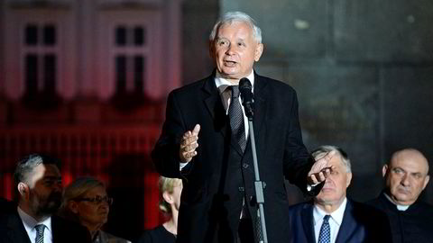 Jaroslaw Kaczynski partileder for det polske og regjerende Lov og Rettferdighetspartiet (PiS) hevder at landets tilkortkommenhet skyldes mangel på kompensasjon for krigsskader fra Tyskland.