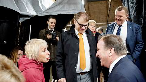 Finlands statsminister Juha Sipilä (i midten) går mot regjeringskrise. Her sammen med sin svenske kollega Stefan Löfven (foran til høyre) og Norges Erna Solberg.