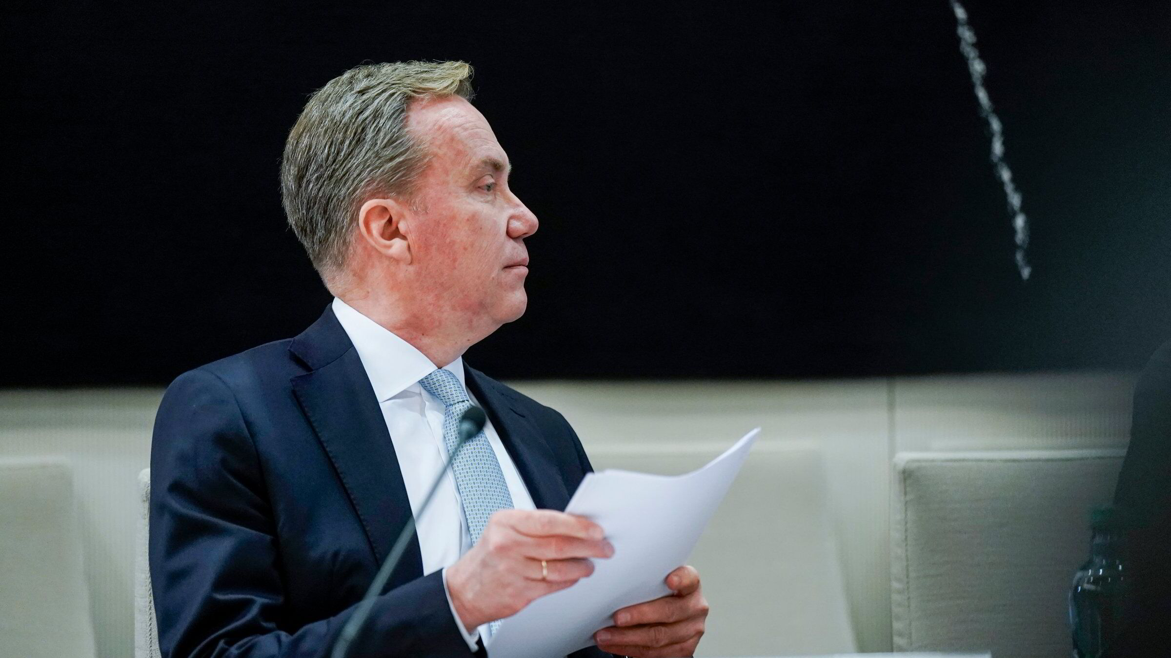 Amper Brende i Stortinget: – Hadde vært interessant om alle i dette rommet hadde fått publisert alle eposter og smser